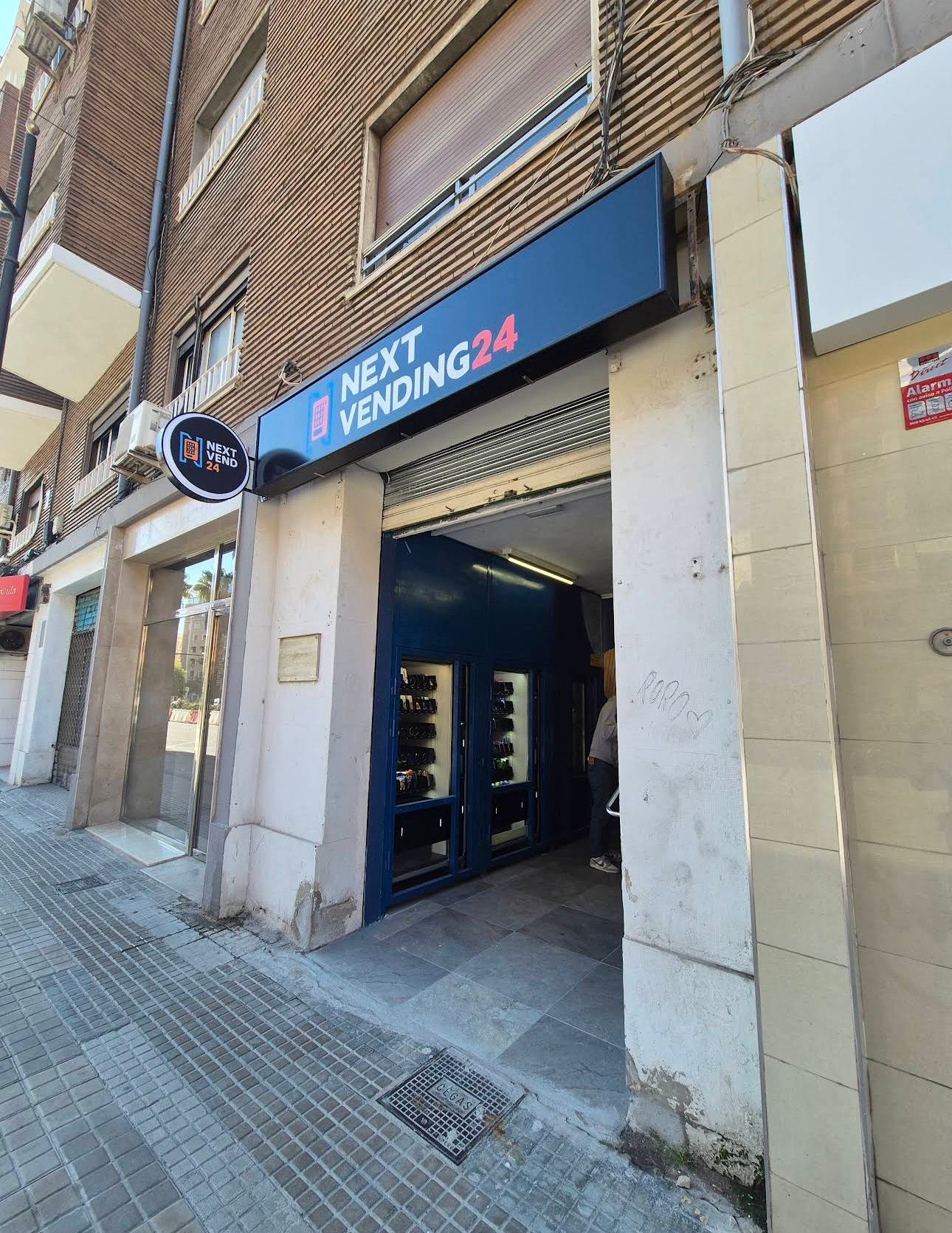 Local NextVending24 en Av. Pérez Galdós, Valencia